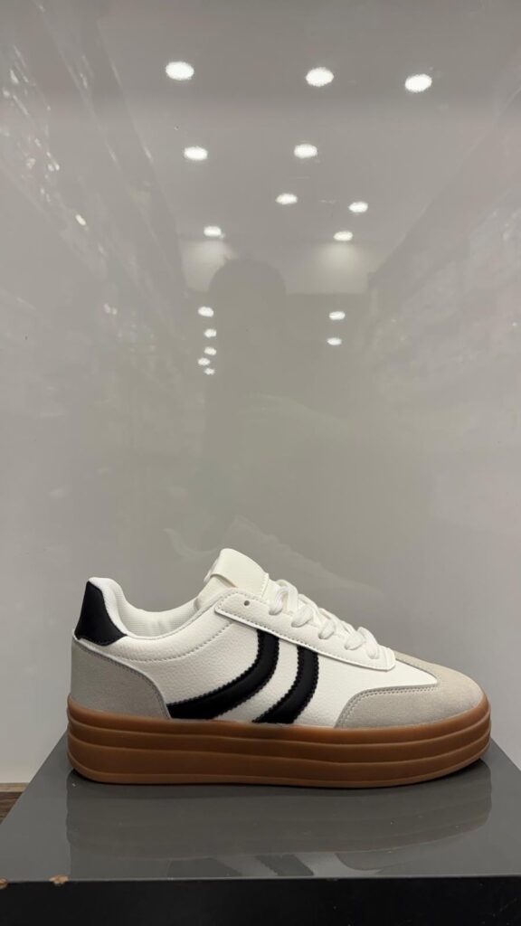 Sneaker #7