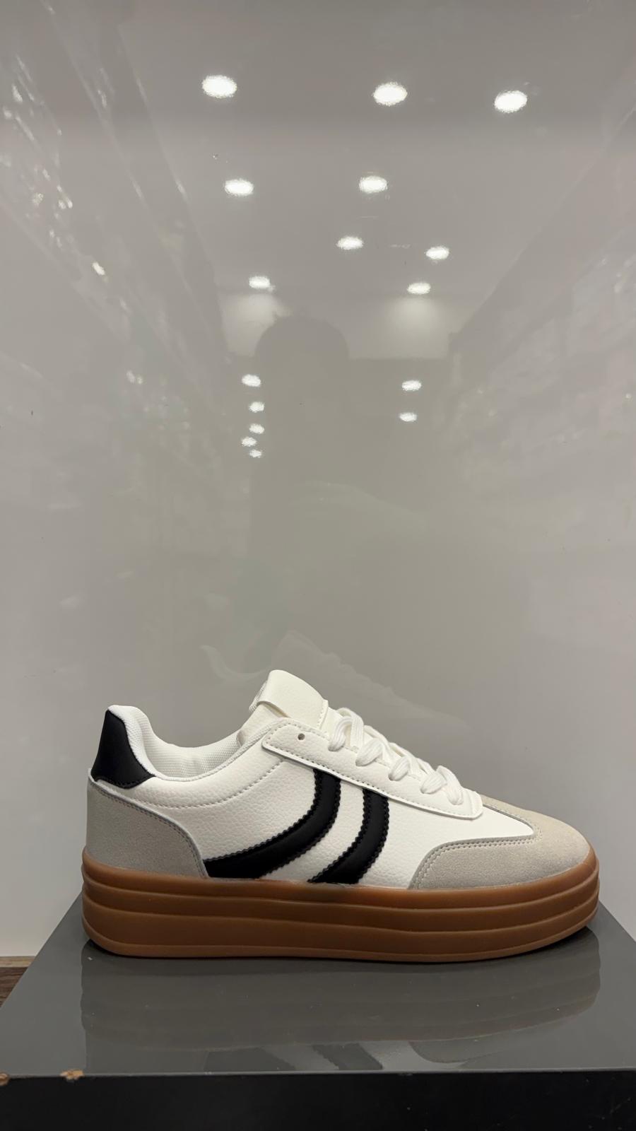 Sneaker #7