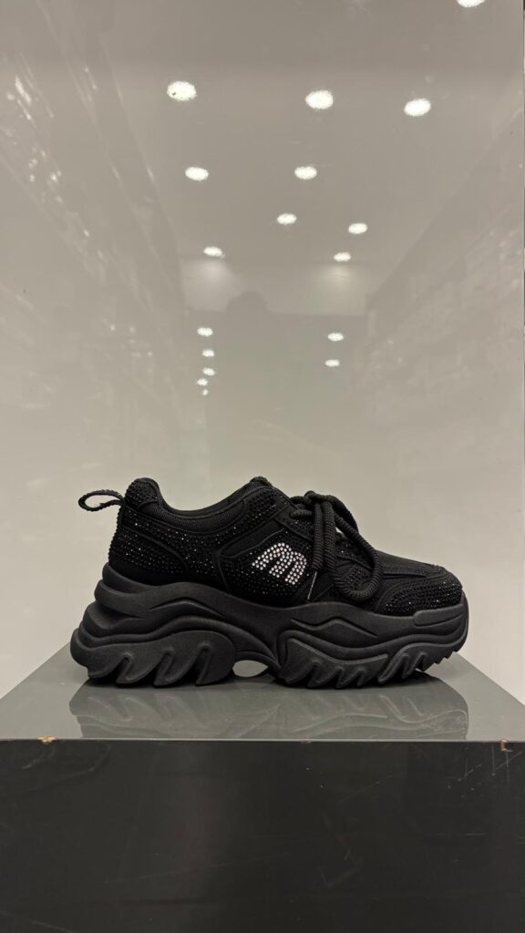 Sneaker #1