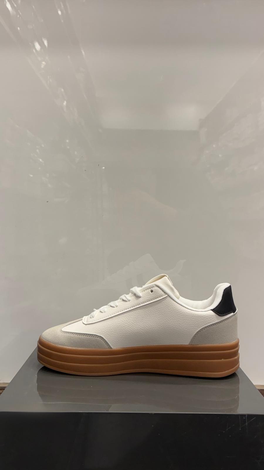 Sneaker #15